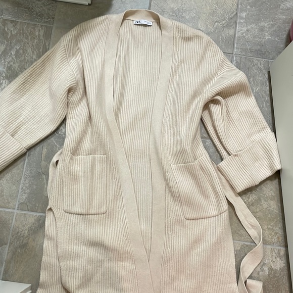 ZARA Beige long wrap cardigan - Picture 1 of 2
